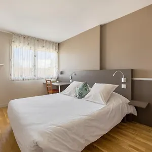 https://newport-hotel-restaurant.hotels-rhonealpes.com